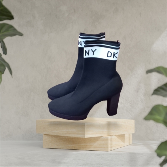 Shoes - Picture 2 of 4